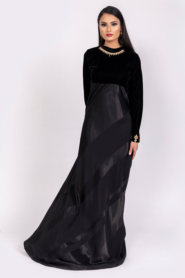 LONG BLACK MAXI DRESS