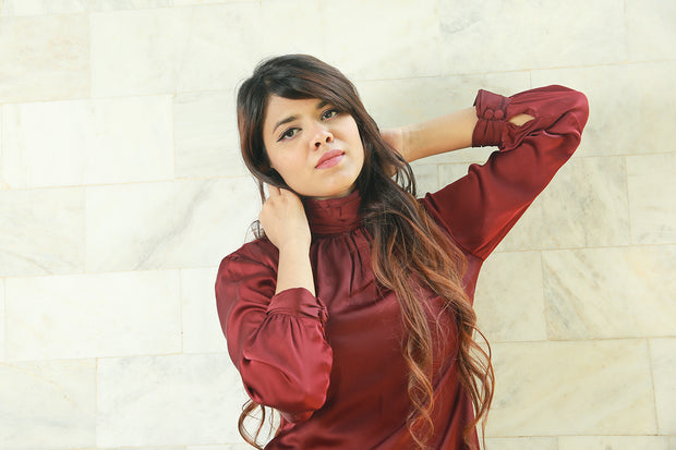 MAROON SILK TUNIC WITH ELEGANT FOLDS ON THE NECKLINE